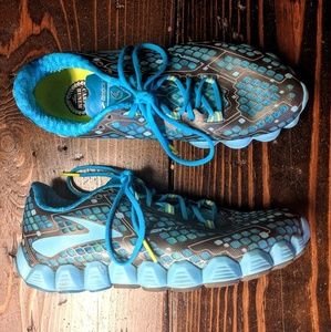 Brooks | Blue Neuro Running Shoes